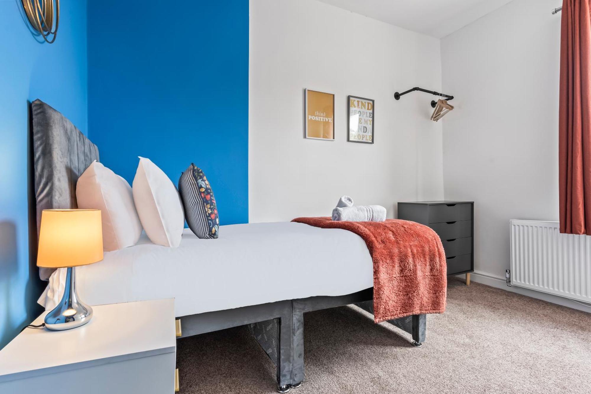 4 Bedroom, 2 Bath In Newcastle Town Centre Ngoại thất bức ảnh